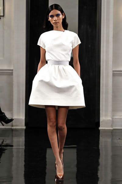 catwalk-victoria-beckham-2011-ilkbahar-yaz-1152495.jpg