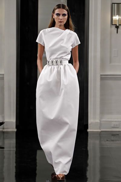 catwalk-victoria-beckham-2011-ilkbahar-yaz-1152499.jpg