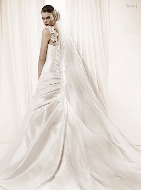 La Sposa 2011 Wedding Dresses,