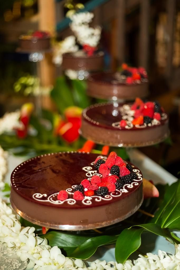 IMAGE: http://i825.photobucket.com/albums/zz173/typicaljawaiian/My%20Canon%207d%20Album/Asher-155.jpg