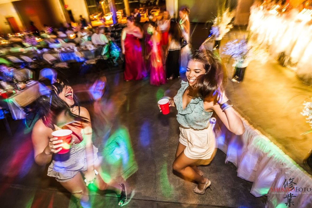 IMAGE: http://i825.photobucket.com/albums/zz173/typicaljawaiian/My%20Canon%207d%20Album/SJWedding-245_zps7756f969.jpg