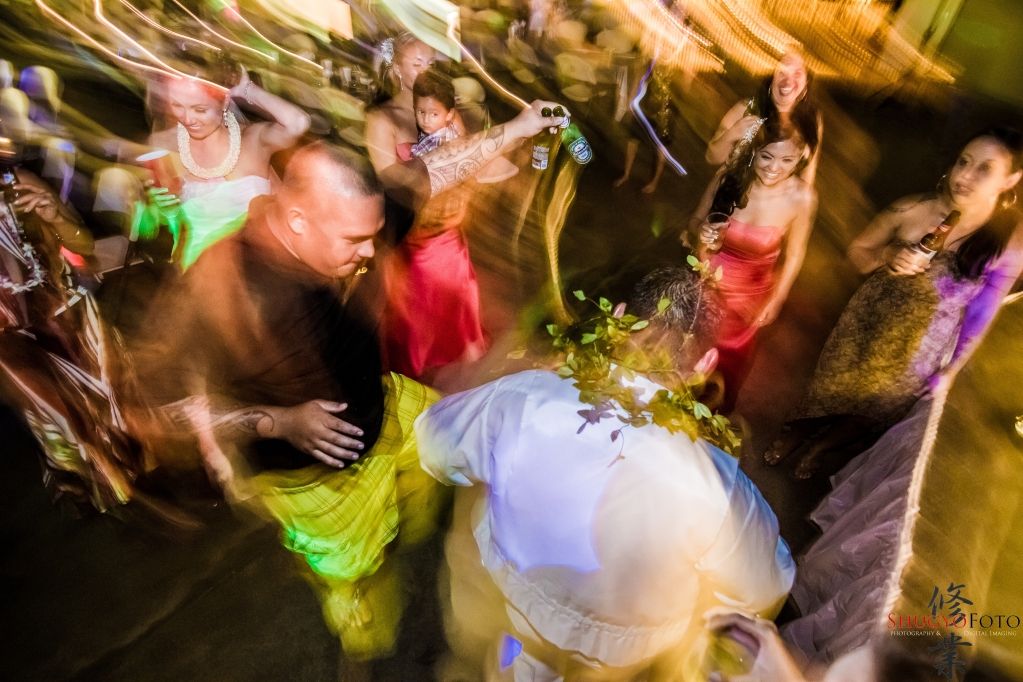 IMAGE: http://i825.photobucket.com/albums/zz173/typicaljawaiian/My%20Canon%207d%20Album/SJWedding-286_zps375d7434.jpg