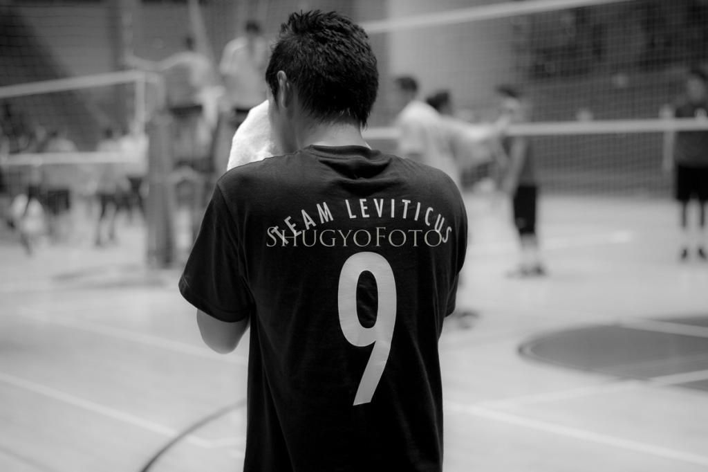 IMAGE: http://i825.photobucket.com/albums/zz173/typicaljawaiian/My%20Canon%207d%20Album/blogger-16-2_zps34d33e2a.jpg