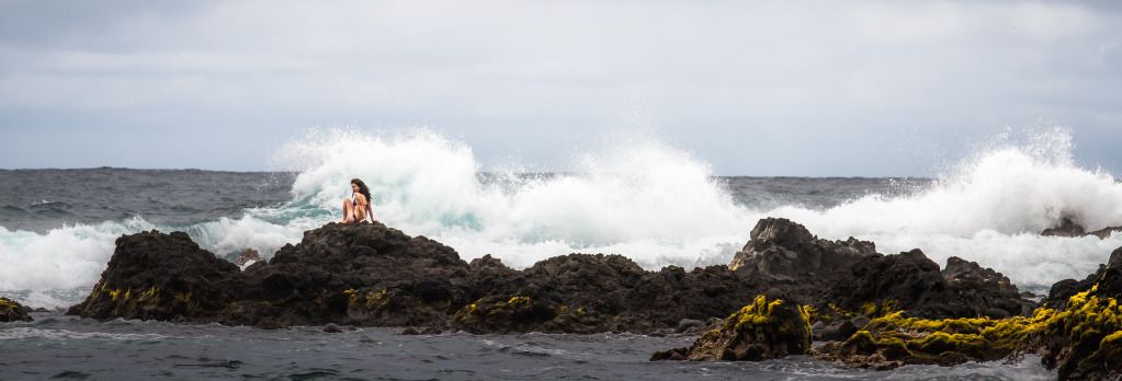 IMAGE: http://i825.photobucket.com/albums/zz173/typicaljawaiian/My%20Canon%207d%20Album/girlwaveshilo-3.jpg