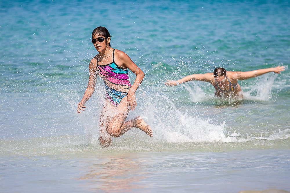 IMAGE: http://i825.photobucket.com/albums/zz173/typicaljawaiian/My%20Canon%207d%20Album/hapunasmall-59.jpg