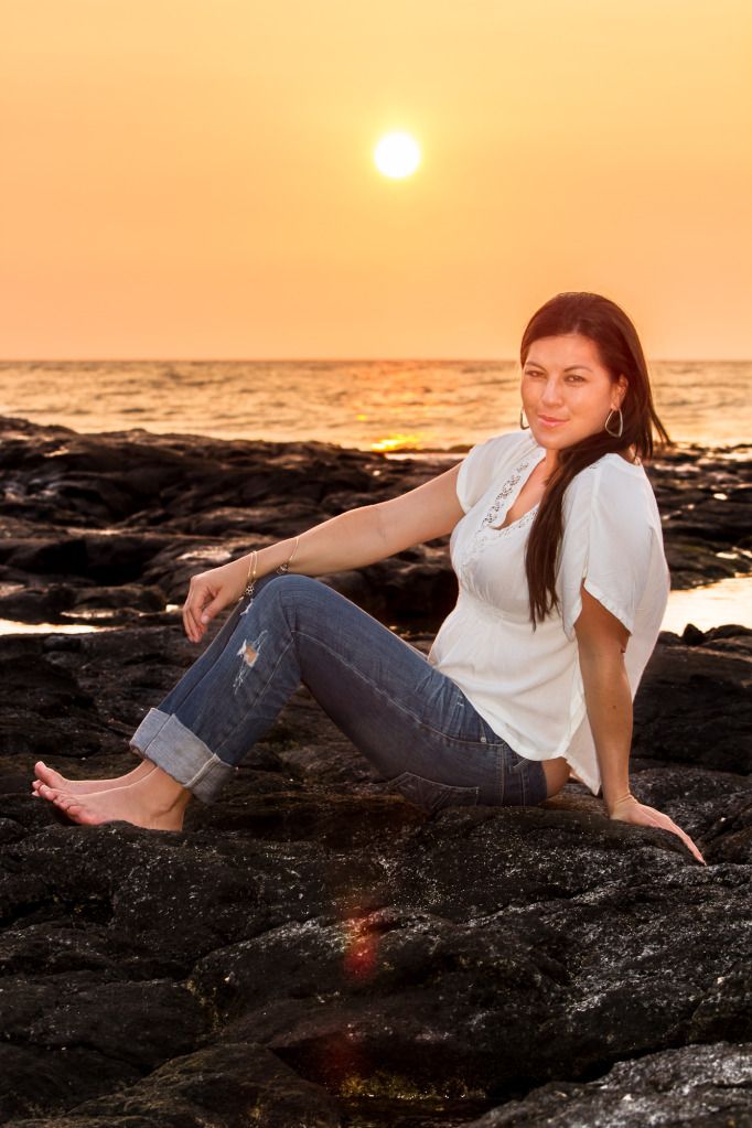 IMAGE: http://i825.photobucket.com/albums/zz173/typicaljawaiian/My%20Canon%207d%20Album/haweashoot-25.jpg