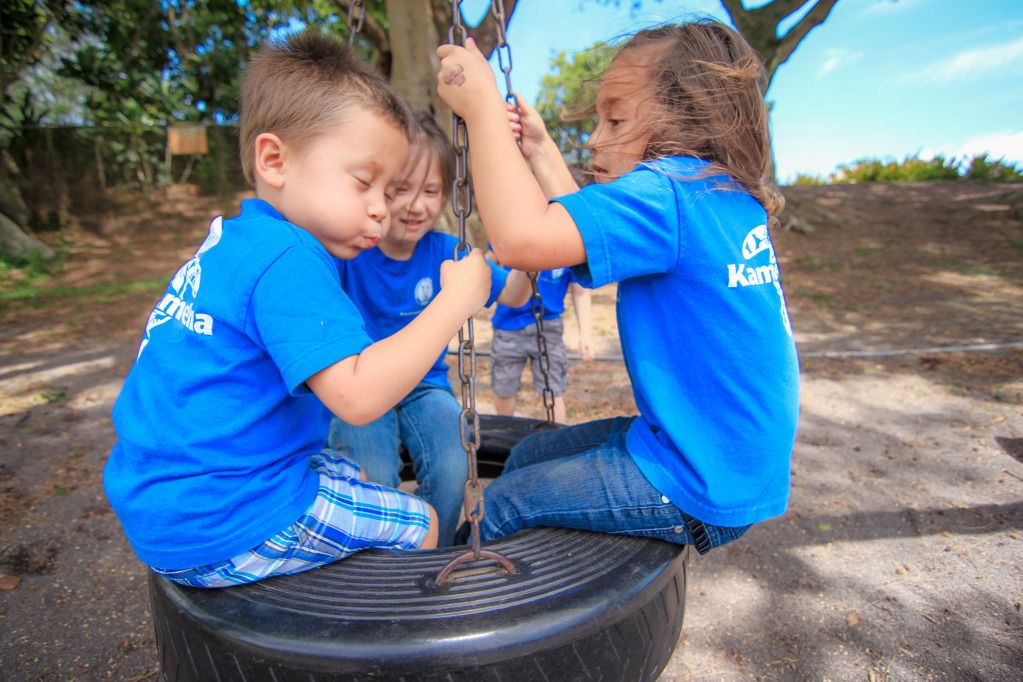 IMAGE: http://i825.photobucket.com/albums/zz173/typicaljawaiian/My%20Canon%207d%20Album/kohala-63.jpg