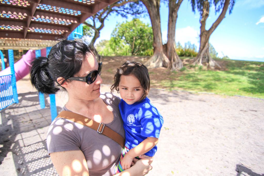 IMAGE: http://i825.photobucket.com/albums/zz173/typicaljawaiian/My%20Canon%207d%20Album/kohala-74.jpg