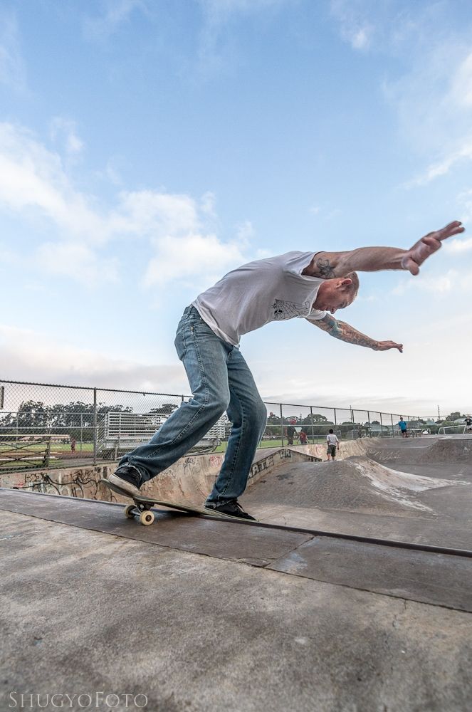 IMAGE: http://i825.photobucket.com/albums/zz173/typicaljawaiian/My%20Canon%207d%20Album/neil-4.jpg