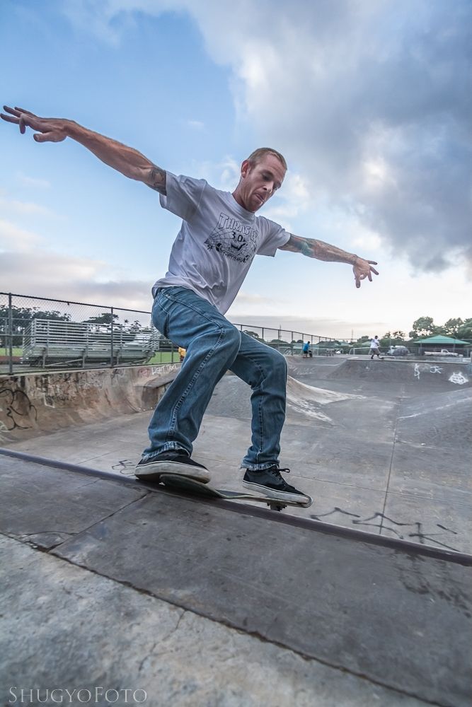 IMAGE: http://i825.photobucket.com/albums/zz173/typicaljawaiian/My%20Canon%207d%20Album/neil-5.jpg