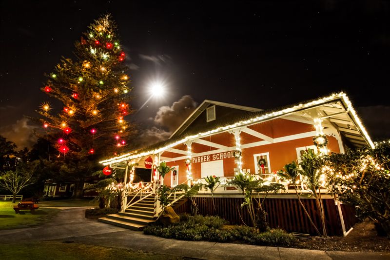 IMAGE: http://i825.photobucket.com/albums/zz173/typicaljawaiian/My%20Canon%207d%20Album/night-56.jpg