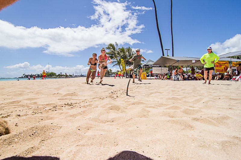 IMAGE: http://i825.photobucket.com/albums/zz173/typicaljawaiian/My%20Canon%207d%20Album/oahu2-200.jpg