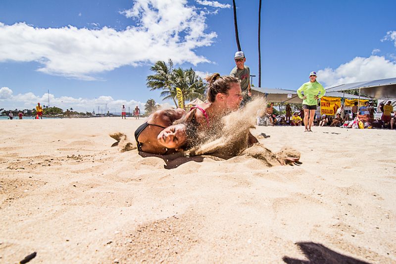 IMAGE: http://i825.photobucket.com/albums/zz173/typicaljawaiian/My%20Canon%207d%20Album/oahu2-201.jpg