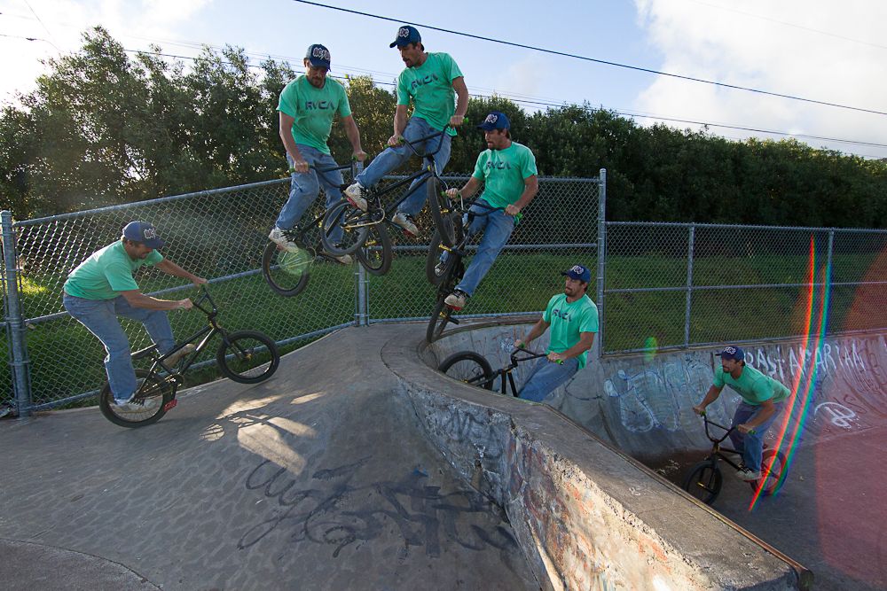 IMAGE: http://i825.photobucket.com/albums/zz173/typicaljawaiian/My%20Canon%207d%20Album/sequence20-1001-2.jpg