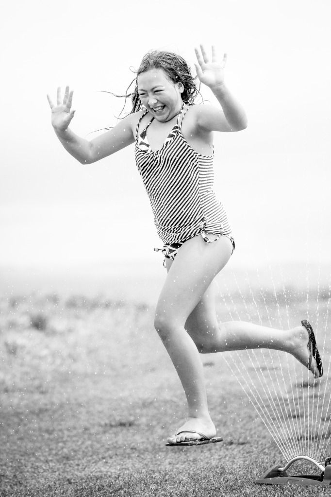 IMAGE: http://i825.photobucket.com/albums/zz173/typicaljawaiian/My%20Canon%207d%20Album/sprinkler-11.jpg