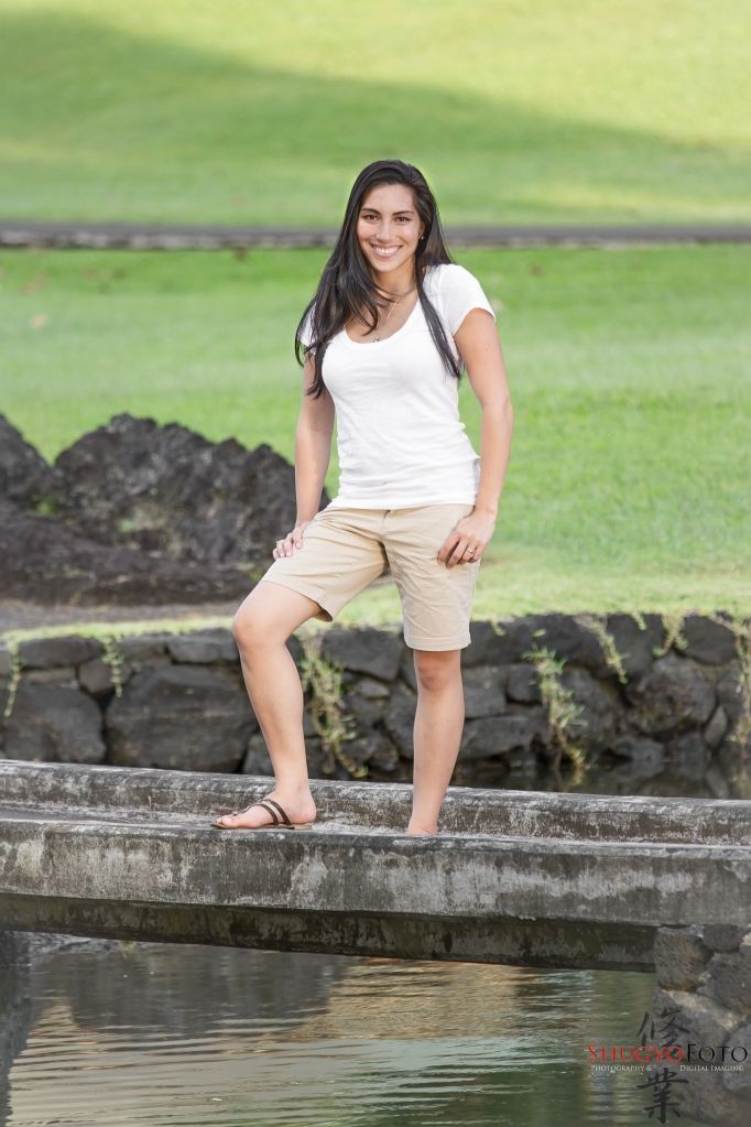 IMAGE: http://i825.photobucket.com/albums/zz173/typicaljawaiian/My%20Canon%207d%20Album/tehanishoot-31.jpg