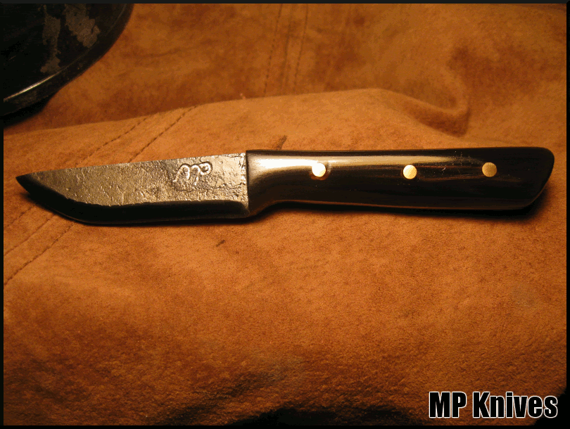 neckknife-3-1.gif